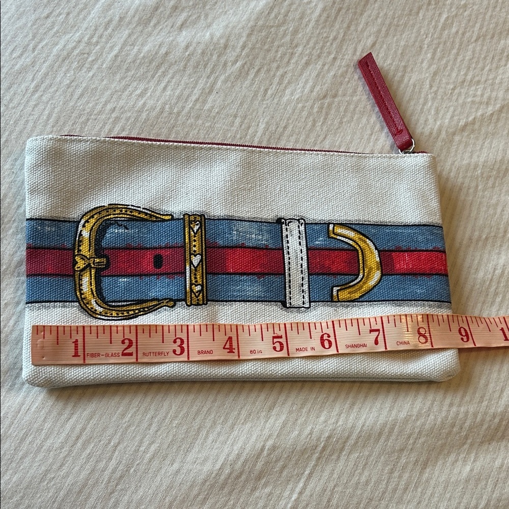 Brighton Heart Motif Pouch with Red and Blue Accents - Picture 2 of 3